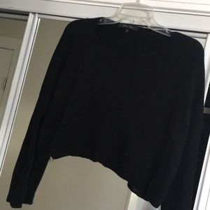 Size M Honey Punch sweater crop top